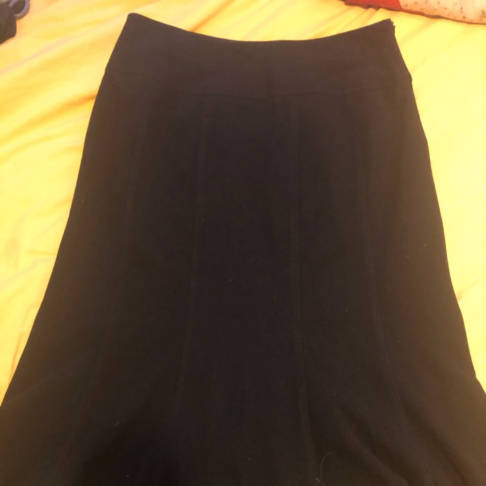 Trumpet style wool skirt
